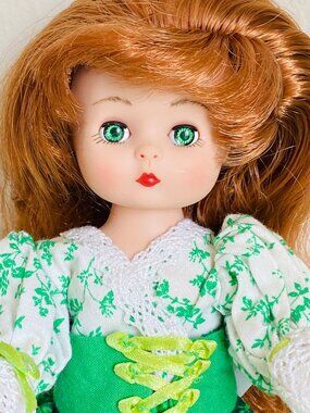 OOAK Vintage 1980 Effanbee Toni Doll Red Hair St Patrick IRELAND 16 INCH CAPE
